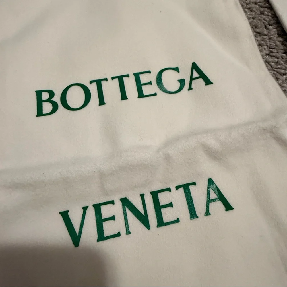 Bottega Veneta Cream Drawstring Dust Bags with Green Logo (Pair)